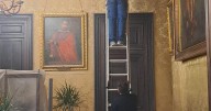 La limpieza del Van Dyck de Cort sin supervisión técnica crispa a Vox y PSOE
