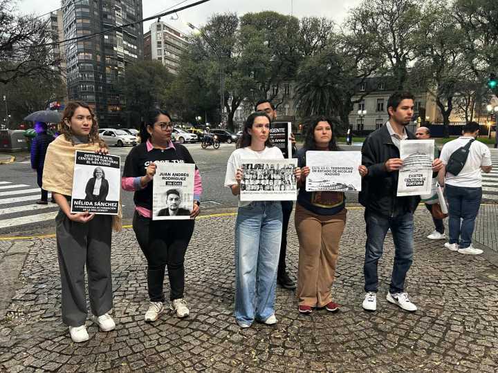 Ruta por la Libertad: Comando con Venezuela en Argentina exigió justicia y liberación de presos políticos