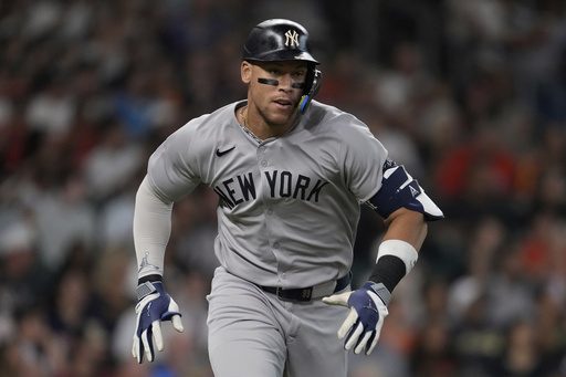 MLB’s regular season enters its final 3 weeks. Here’s a look at the playoff picture and awards races