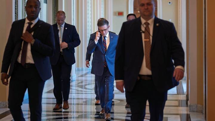 Shutdown talk heats up as Democrats insist on stopping health care cuts