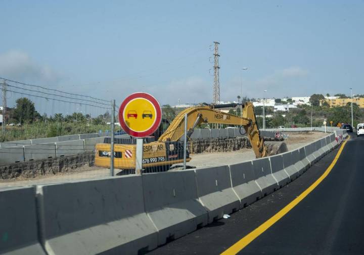 El Gobierno de Canarias y el Estado firman la tercera adenda del Convenio de Carreteras