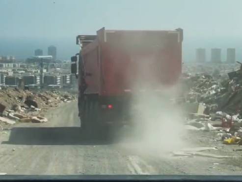 Denuncia en Antofagasta: Acusan a empresas ligadas al Serviu de contaminar y poner en riesgo a vecinos