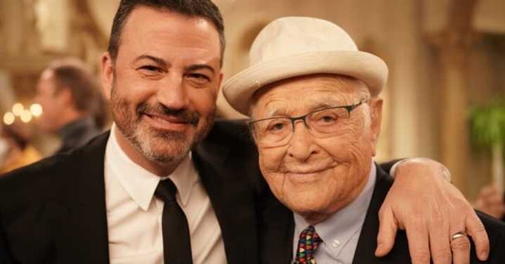 Jimmy Kimmel makes cryptic return to social media ahead of show's resumption