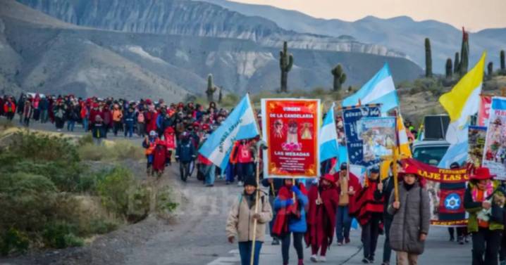 De valles y quebradas llegan hoy casi 50 mil peregrinos al corazón del Milagro