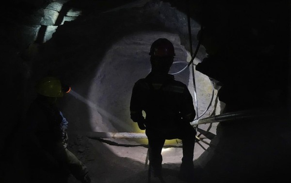 El auge del mercurio en México: mineros arriesgan su salud y provocan daños al ambiente