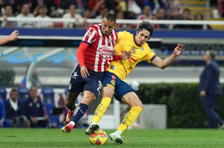 América y Chivas, en un Clásico Nacional de contrastes por el orgullo en la Liga MX