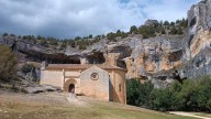 Una ermita templaria del siglo XIII perdida en medio de un valle legendario: "La ruta más mística de España"