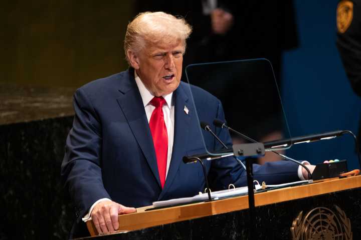 Trump Invites Global Fans to World Cup and Olympics as US Tightens Visa Policies