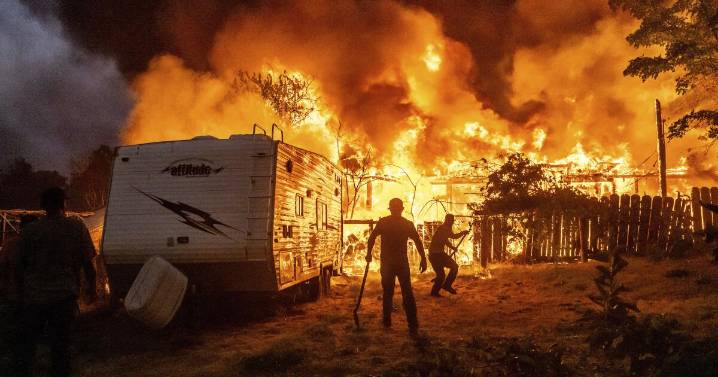 California joins firefighting compact with a dozen Northwest states and Canadian provinces