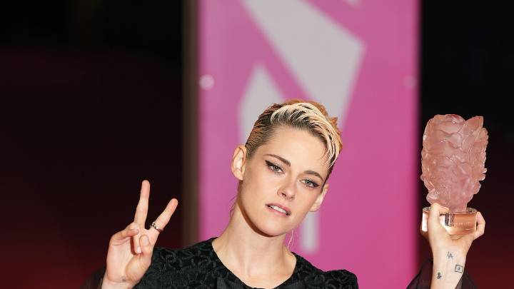 Kristen Stewart Wore Every Vibe Chanel Can Offer To Win Her First Director Award