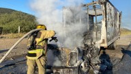 Incendio arrasa con camión de carga en la carretera Torreón