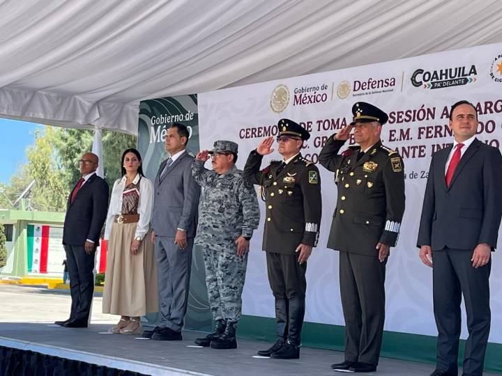 Participa Gilberto Loya en toma de posesión del comandante interino de la XI Región Militar en Torreón