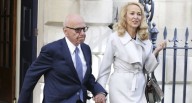 Trump dice que los Murdoch seguramente estarán en la directiva de TikTok en EE.UU.