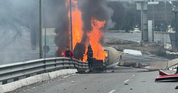 IMÁGENES: Así quedó la pipa de gas tras explosión en Puente la Concordia