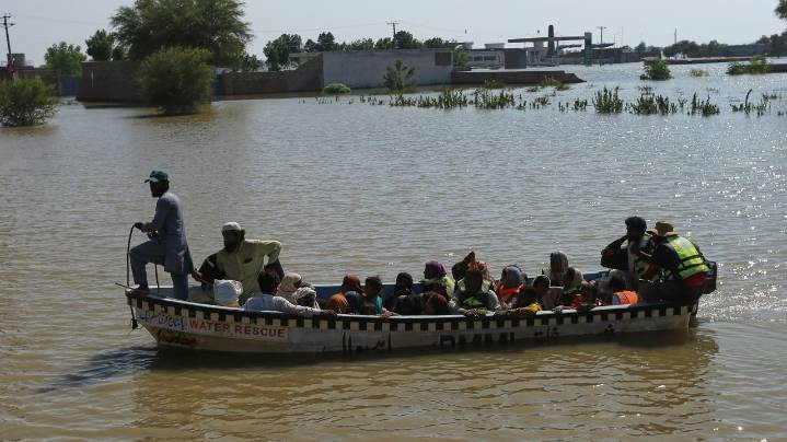 Rescue boat evacuating flood victims capsizes in eastern Pakistan, killing 9