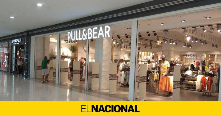 Vaqueros anchos y de tiro alto: los jeans de Pull&Bear que no vas a querer quitarte