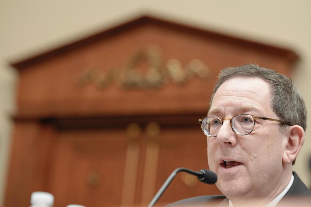 Northwestern University president says he will resign