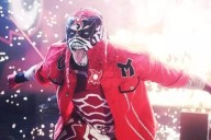 Penta Zero Miedo triunfa en WWE Raw con brutal Destructor Mexicano
