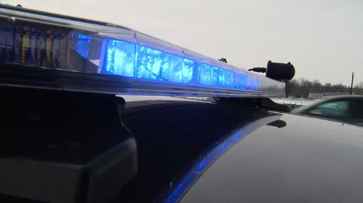 Man dead, 1 injured after head-on crash in Licking County