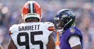 10 Thoughts on the NFL: Injured QBs, big leg kickers, gift scores and more