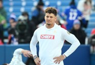 Patrick Mahomes’ Agent Issues Public Warning on Fraudulent Activity, Confirms Chiefs QB’s Social Media Status Patrick Mahomes’ agent warns fans about fake social accounts following viral deepfake clip