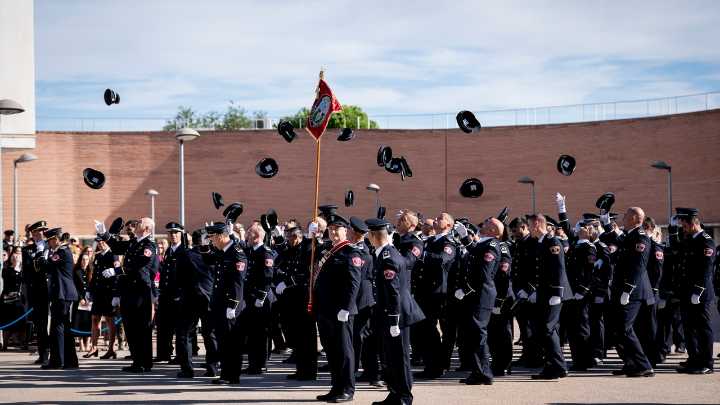 Entrega de despachos a los 134 policías que reforzarán las comisarías de distrito de Madrid