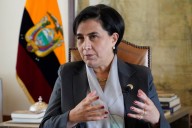 Ecuador analiza recibir hasta 300 refugiados por año desde Estados Unidos, indicó canciller Gabriela Sommerfeld
