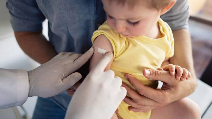 La baja inmunización contra la gripe en niños aumenta los ingresos en uci y las muertes de menores