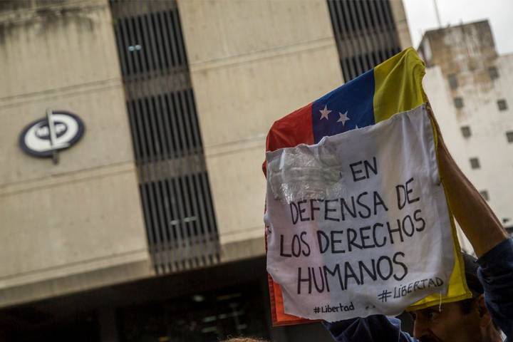 Juristas ante decreto de conmoción: No se justifica y puede profundizar crisis de DDHH