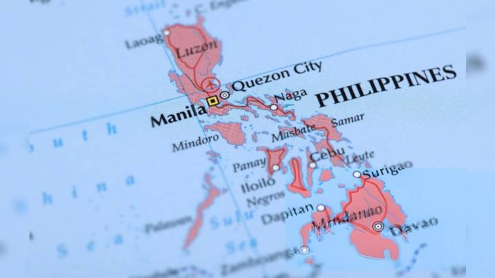 6.9 earthquake rattles central Philippines; Officials say no immediate tsunami threat
