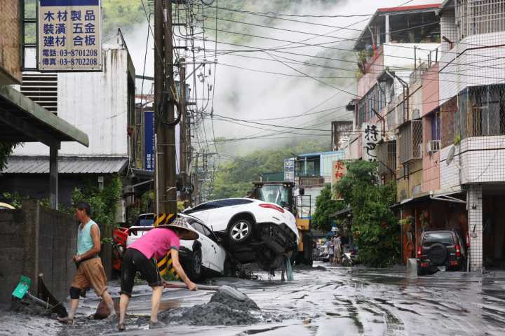 Super Typhoon Ragasa leaves destruction in Taiwan, Hong Kong, China