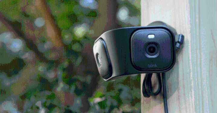 Amazon sticks two cameras together for the 180