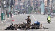 Un Nepal bajo control militar intenta convocar nuevas elecciones en medio del caos