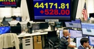 Asia stocks gain, bonds fall as traders bet on Fed cut