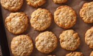 Receta sin azúcar ni harina de galletitas de avena, coco y miel