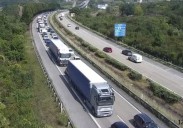 Retenciones en la autopista 'Y' a la altura de San Andrés de los Tacones por un accidente