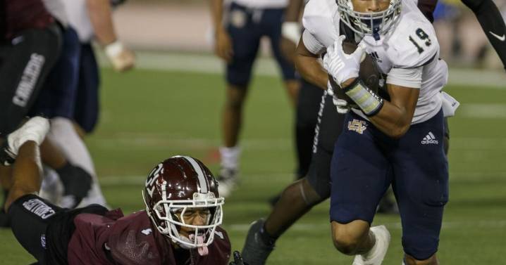Holy Cross vs. De La Salle