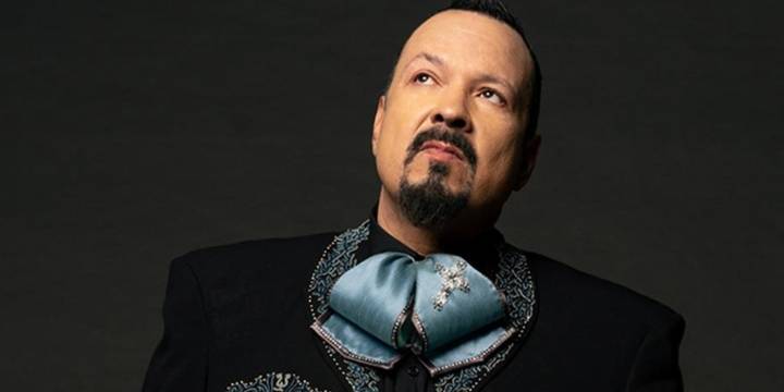 Aseguran que Pepe y Ángela Aguilar llevaron acarreados para el concierto de Guadalajara del 15 de septiembre