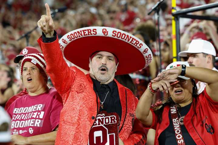 Where to watch Michigan vs Oklahoma college football streaming free today: Time, channel, odds