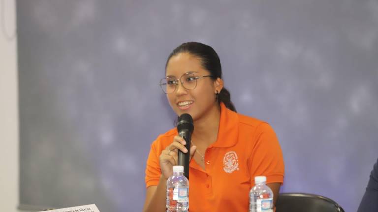 Valentina Martínez, estudiante de la Upsin, representará a México en Emiratos Árabes