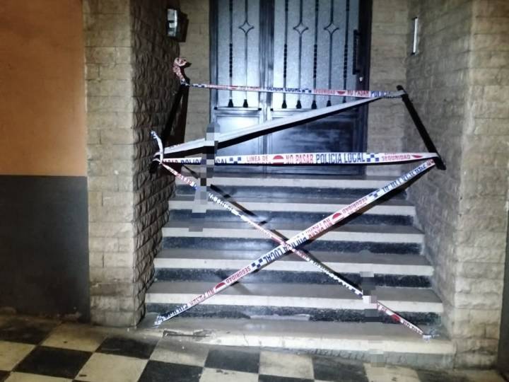 Desalojado un bloque de viviendas en el Pozo de las Nieves por riesgos estructurales