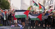 La UCI arremete contra gobierno español por poner en peligro la vida de los ciclistas y dejar inconclusa La Vuelta a España con protestas pro Palestina