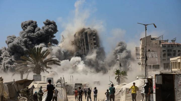 Israel insta a los ciudadanos de la ciudad de Gaza a irse a una "zona humanitaria" en el sur