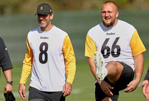 In Ireland, Aaron Rodgers talks Guinness and NFL international growth