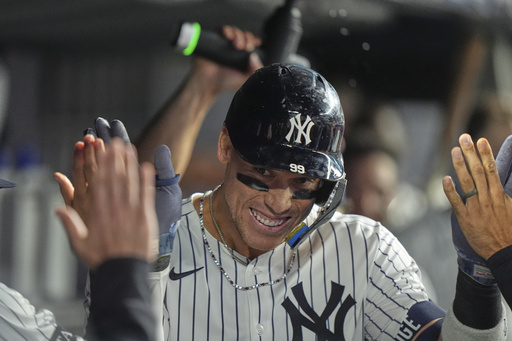 Judge alcanza a DiMaggio en la lista de jonroneros de Yankees, que doblegan 9