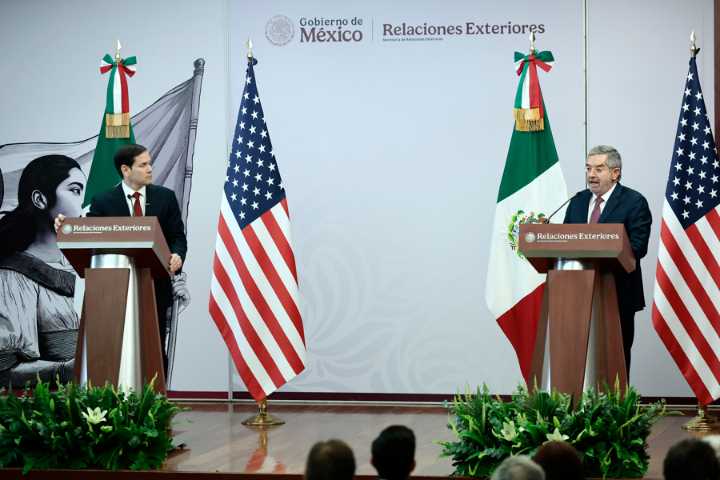 México y EE.UU. establecen grupo de alto nivel para combatir narcotráfico e inmigración