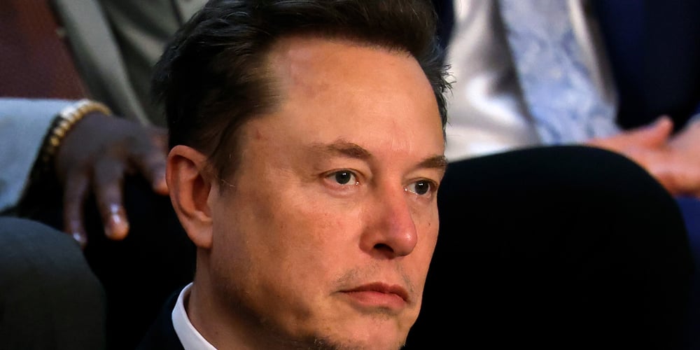 Elon Musk’s Dad Errol Accused of Child Sexual Abuse, He Responds to the Allegations 