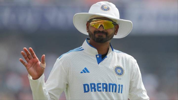Why has Shreyas Iyer requested BCCI for break from red