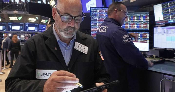 US stocks churn amid uncertainty about how many more rate cuts are coming from the Fed