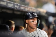 Judge ties MLB record by hitting 50 homers for 4th time as Yankees regain share of AL East lead